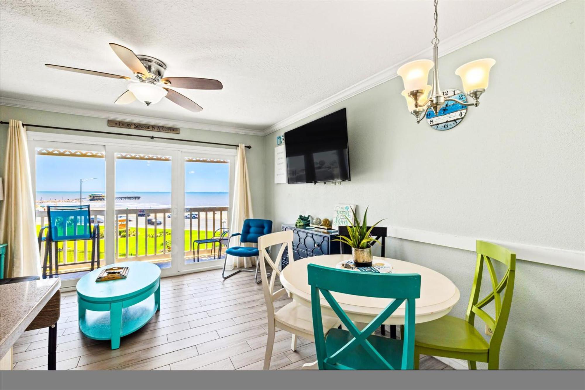 Charming Waterfront Condo Galveston Extérieur photo